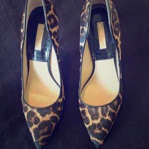 Gorgeous leopard print Michael Kors heels!